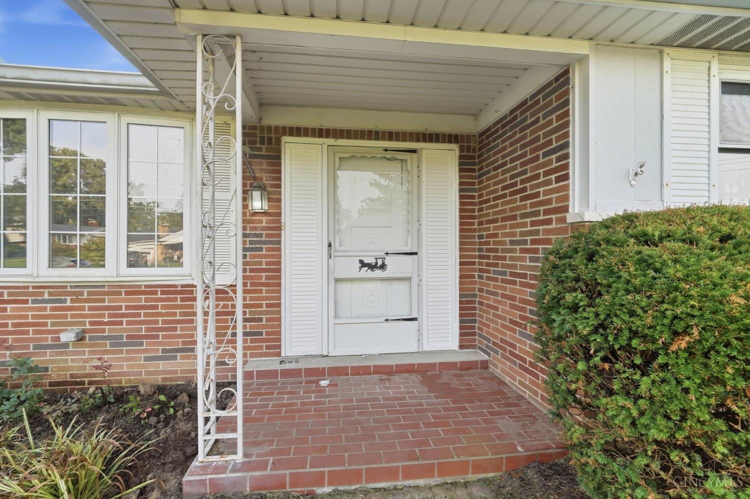 9590 Oleary Drive Property Photo 2