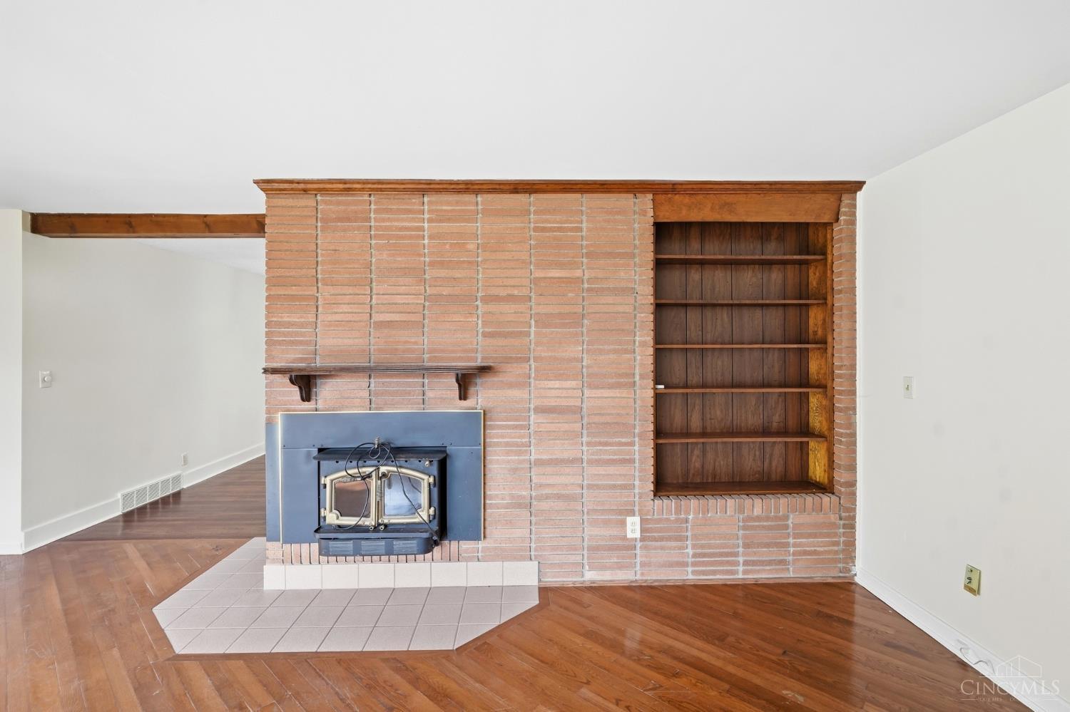 9590 Oleary Drive Property Photo 6