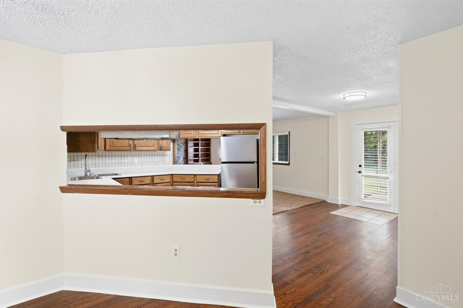 9590 Oleary Drive Property Photo 11