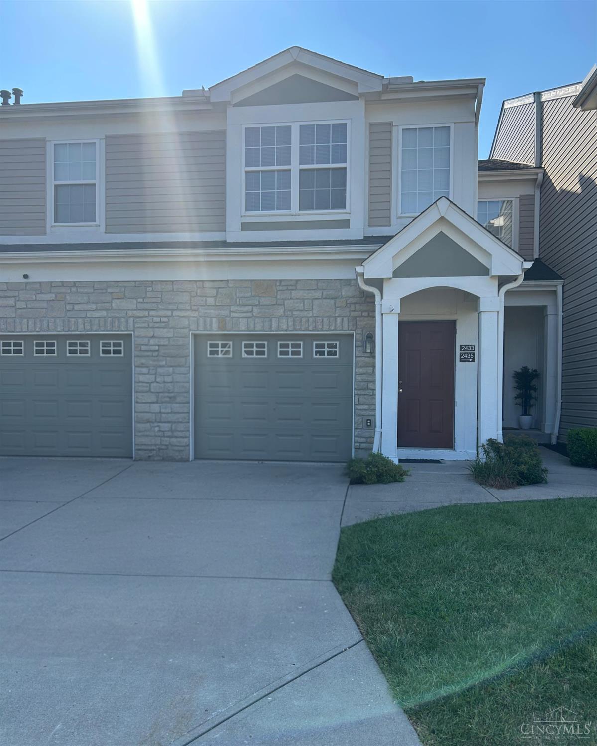 2433 Elderberry Court Property Photo 1