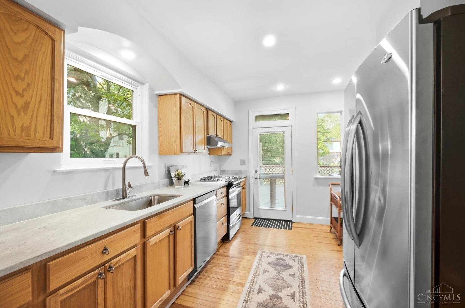 6049 Cary Avenue Property Photo 16