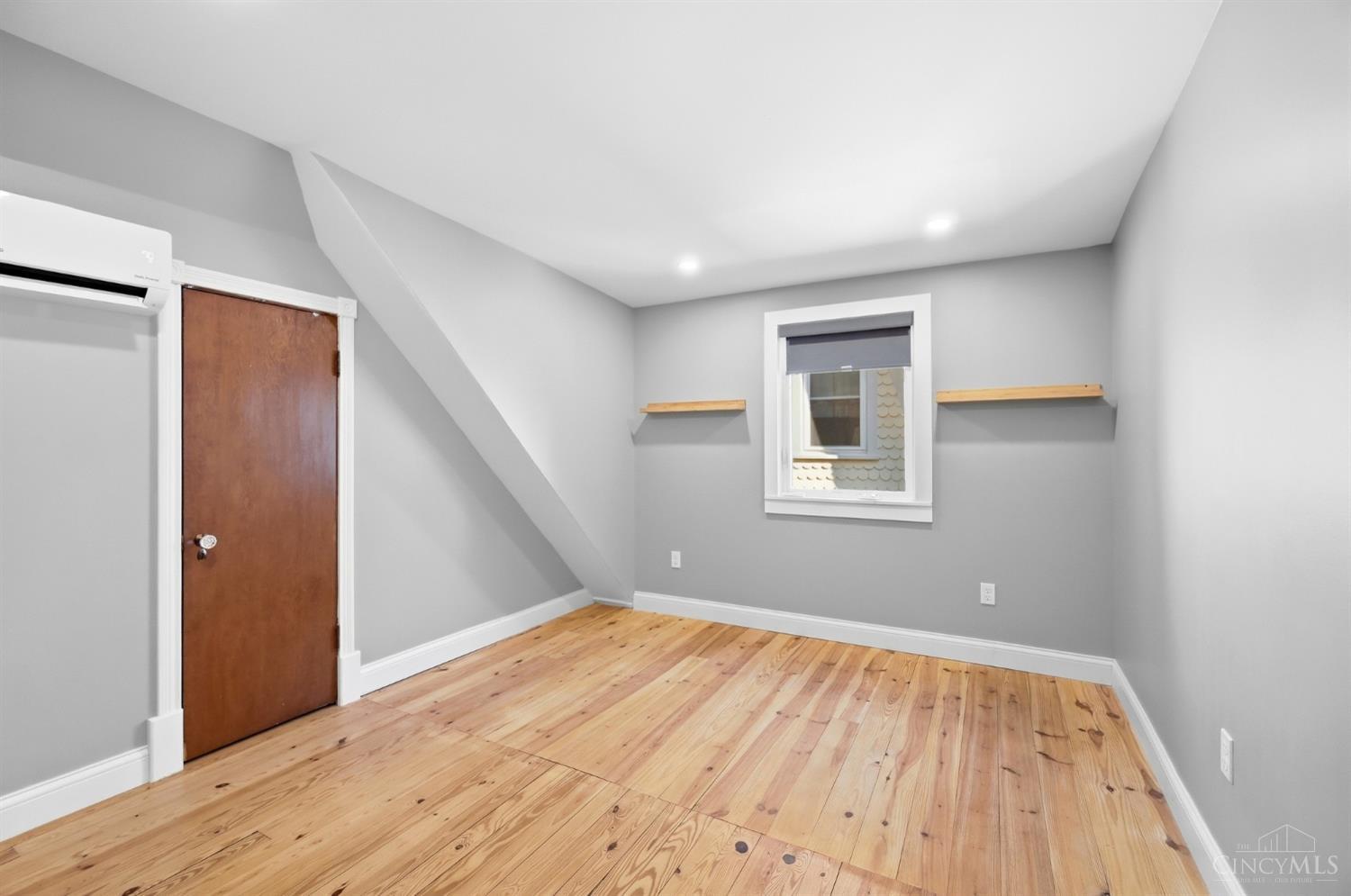 6049 Cary Avenue Property Photo 29