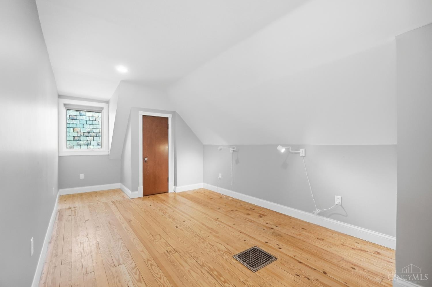 6049 Cary Avenue Property Photo 34