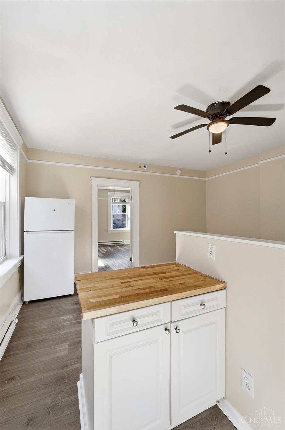 W 2156 Clifton Avenue Property Photo 9