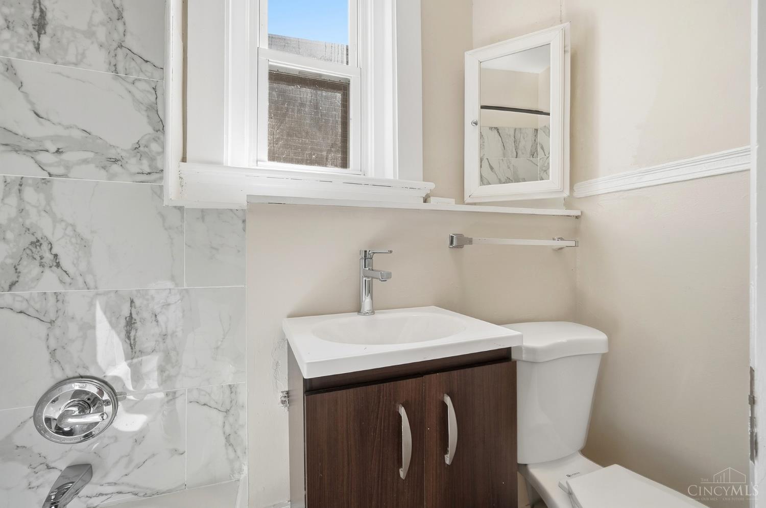 W 2156 Clifton Avenue Property Photo 16