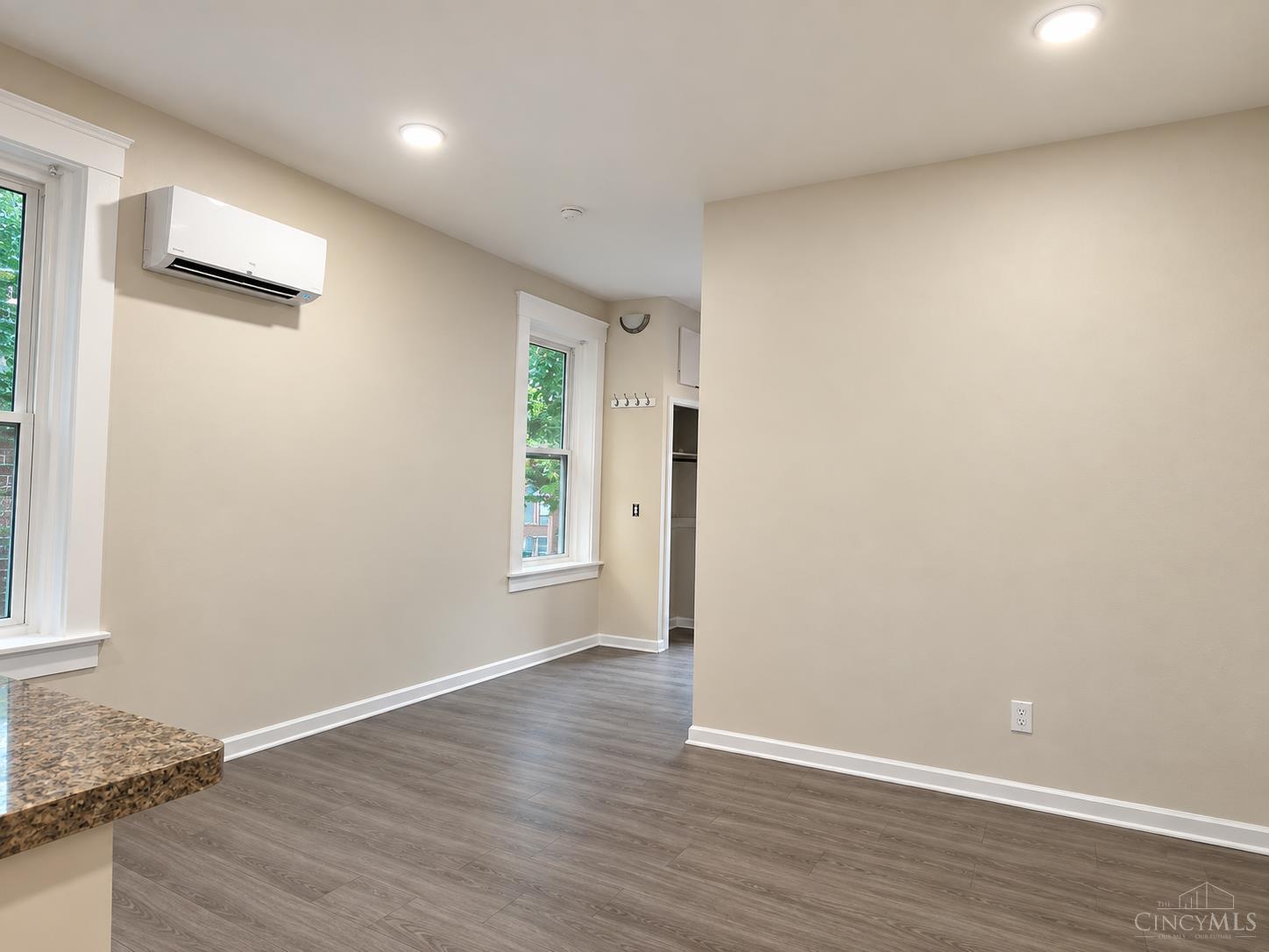 W 2156 Clifton Avenue Property Photo 18