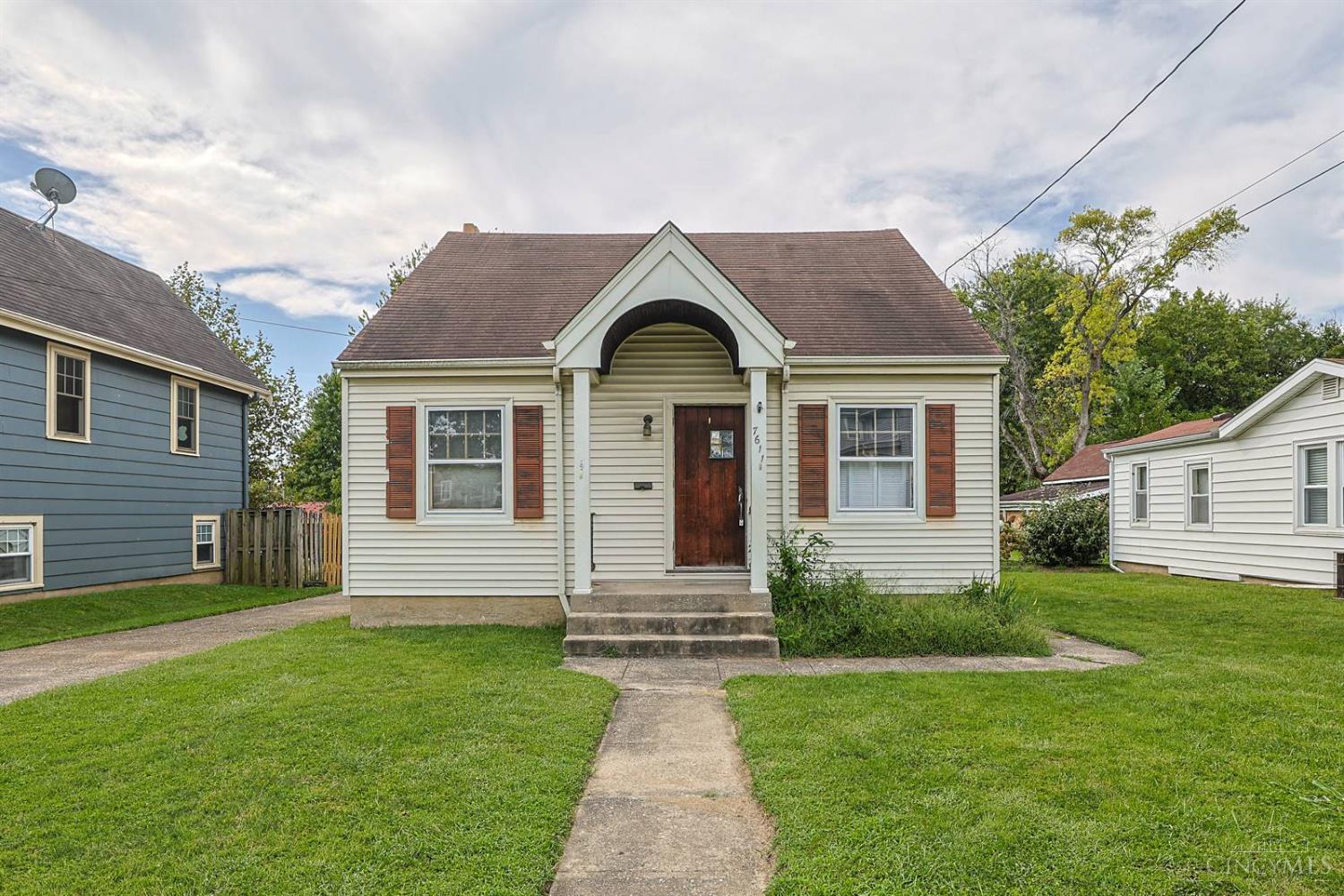 7611 Seward Avenue Property Photo 1