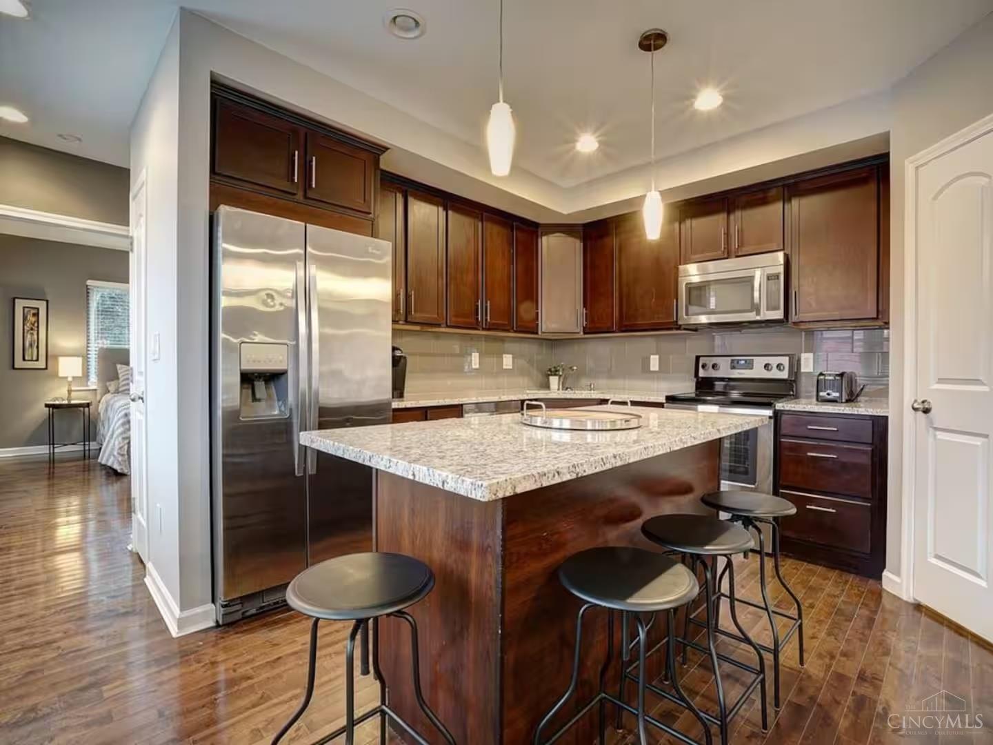 2201 Reading Road Property Photo 25