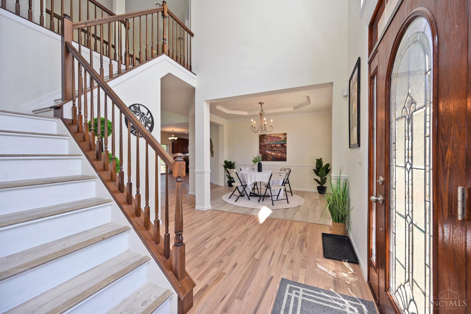 5589 Rosebrook Way Property Photo 5