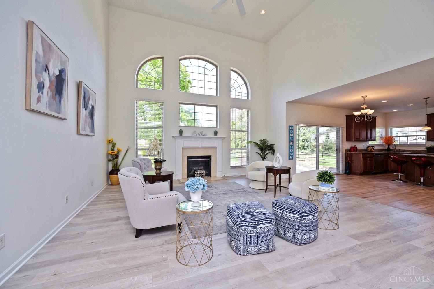 5589 Rosebrook Way Property Photo 8