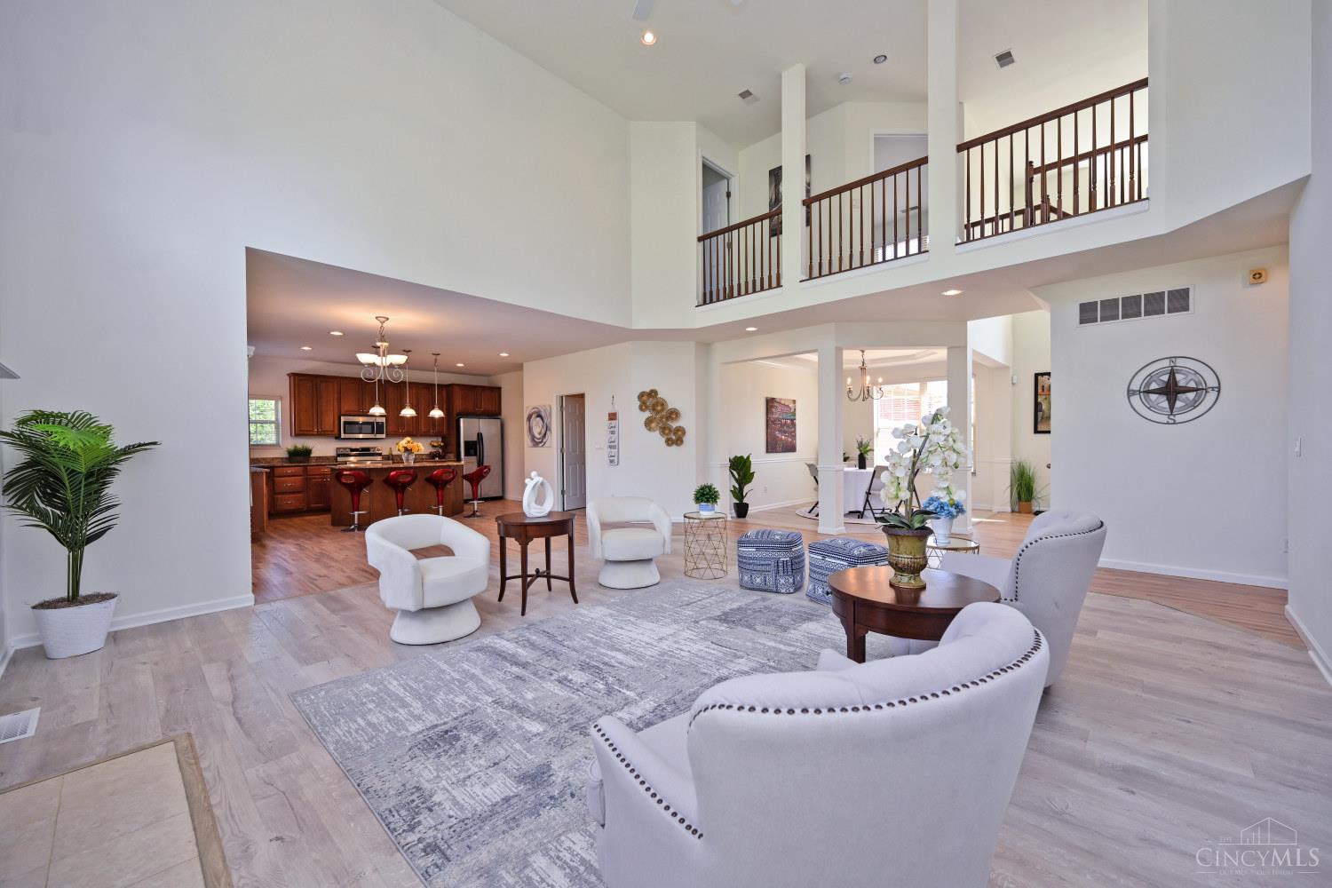 5589 Rosebrook Way Property Photo 11