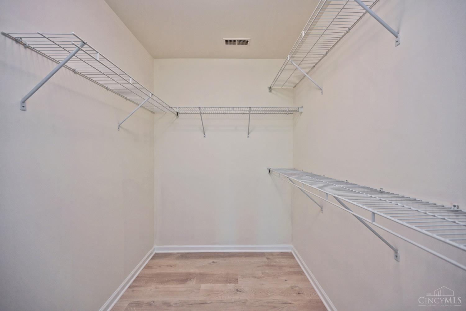 5589 Rosebrook Way Property Photo 29