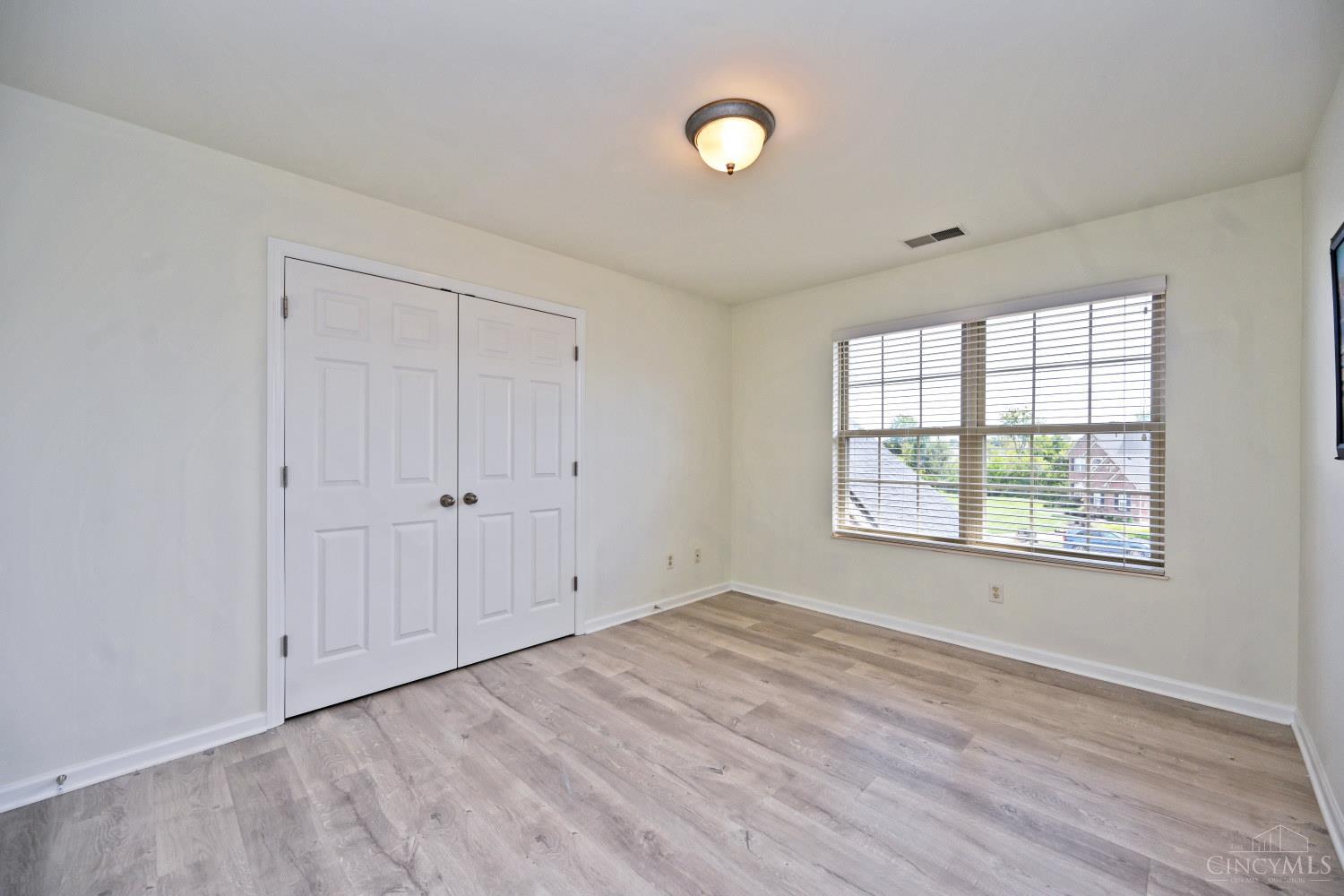 5589 Rosebrook Way Property Photo 30