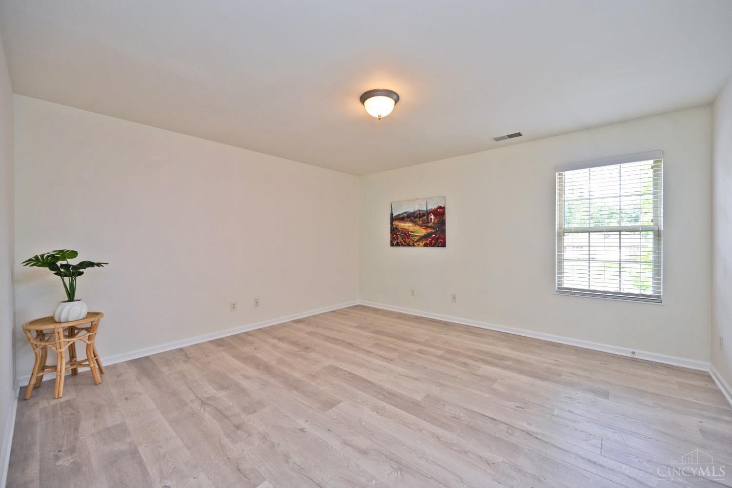 5589 Rosebrook Way Property Photo 36