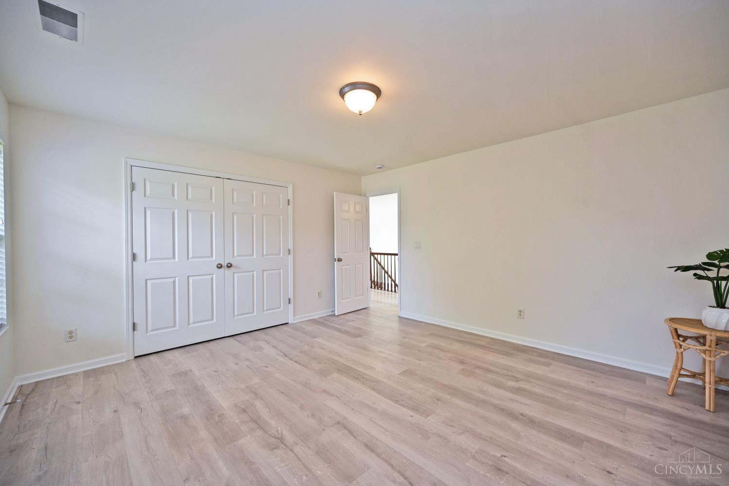 5589 Rosebrook Way Property Photo 37