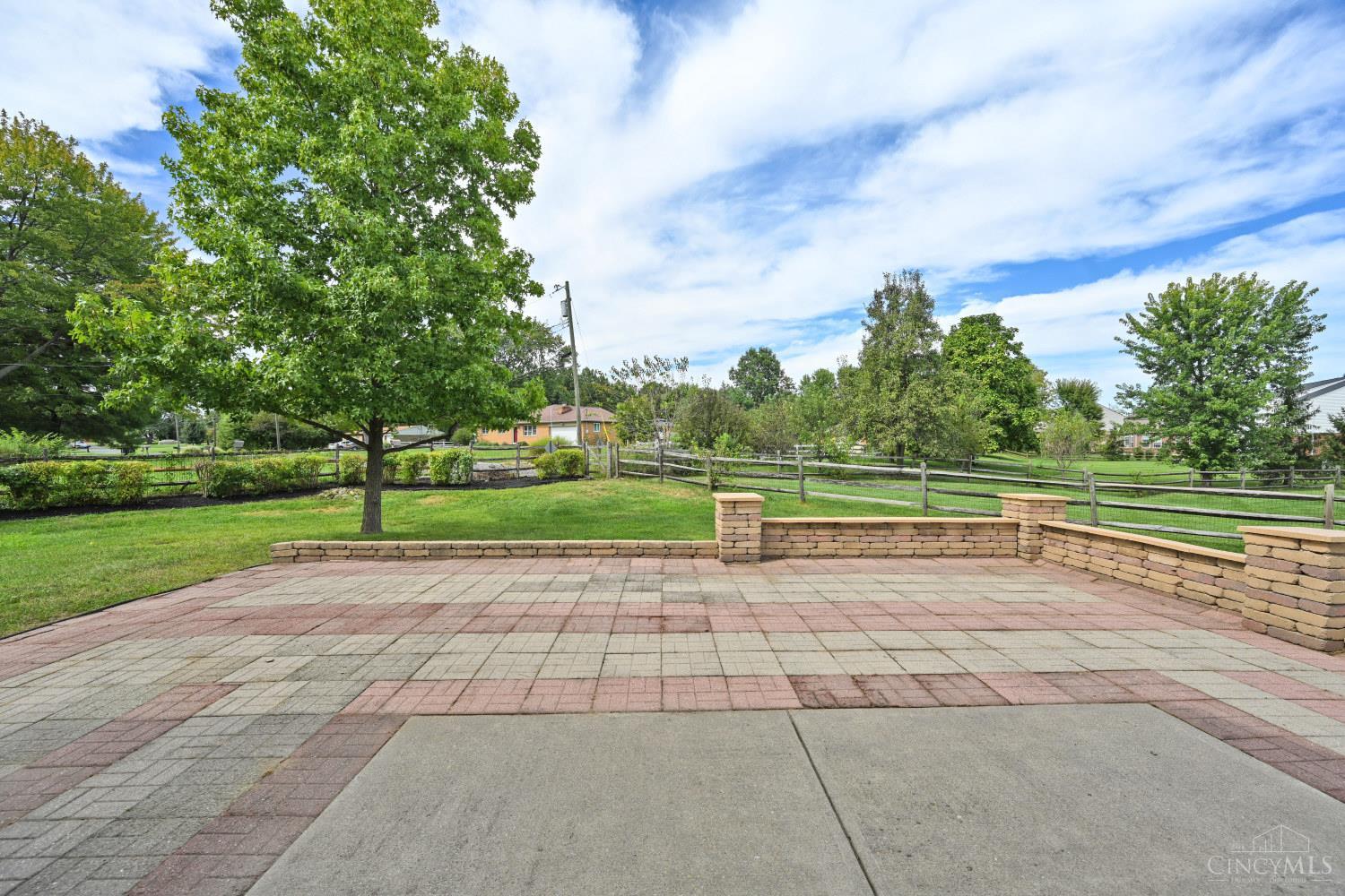 5589 Rosebrook Way Property Photo 43