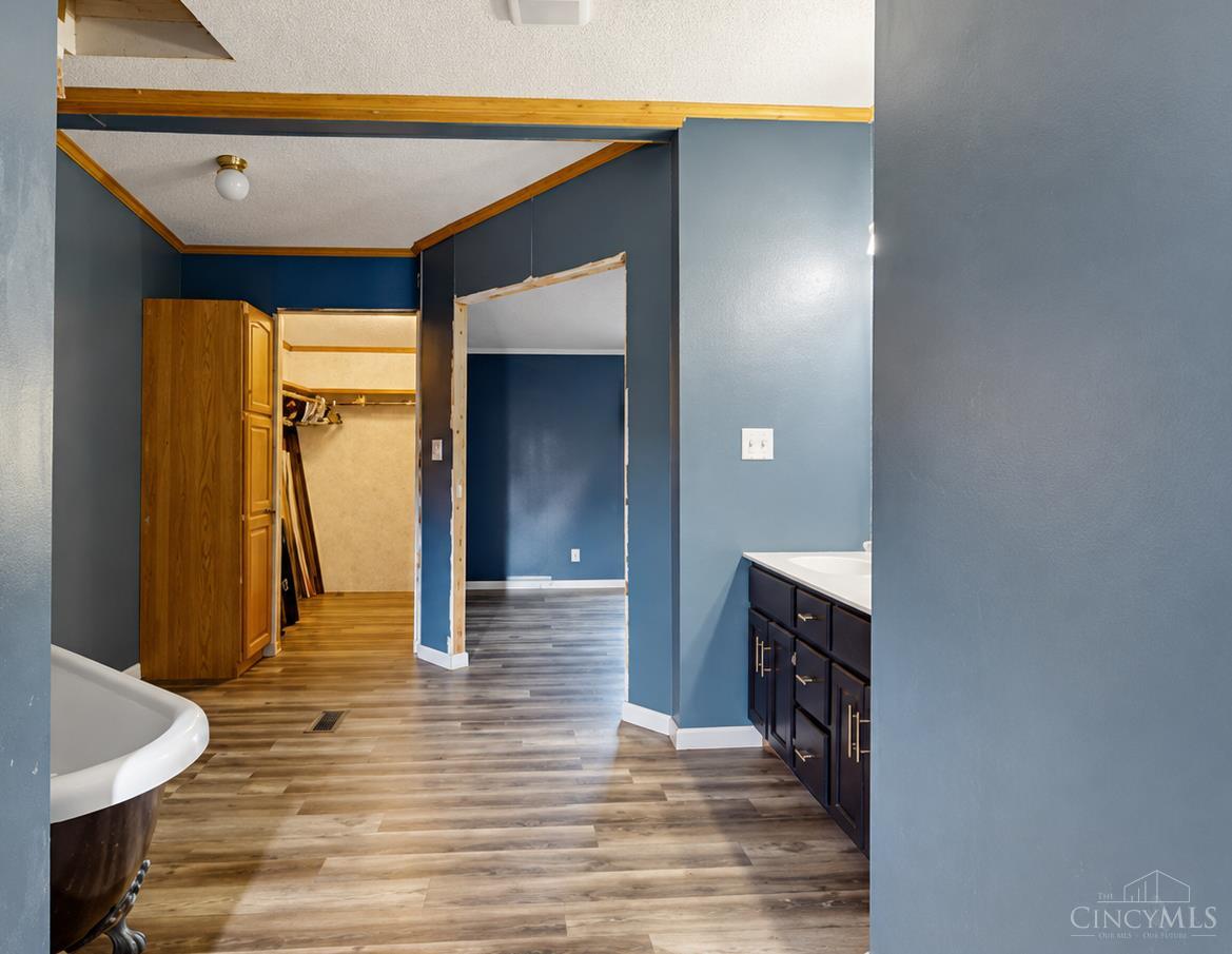 815 Suck Run Road Property Photo 18