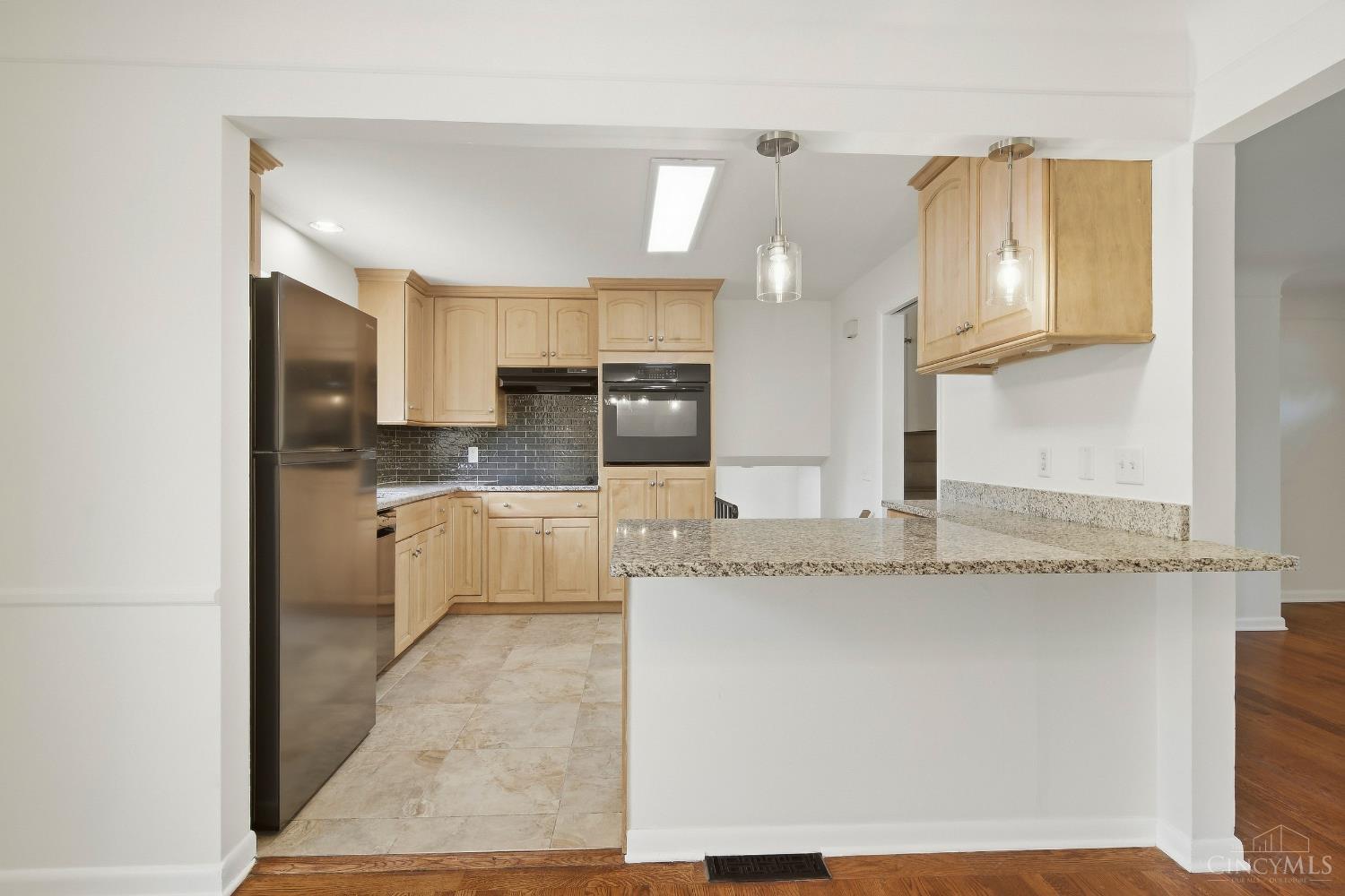 8819 Cavalier Drive Property Photo 7