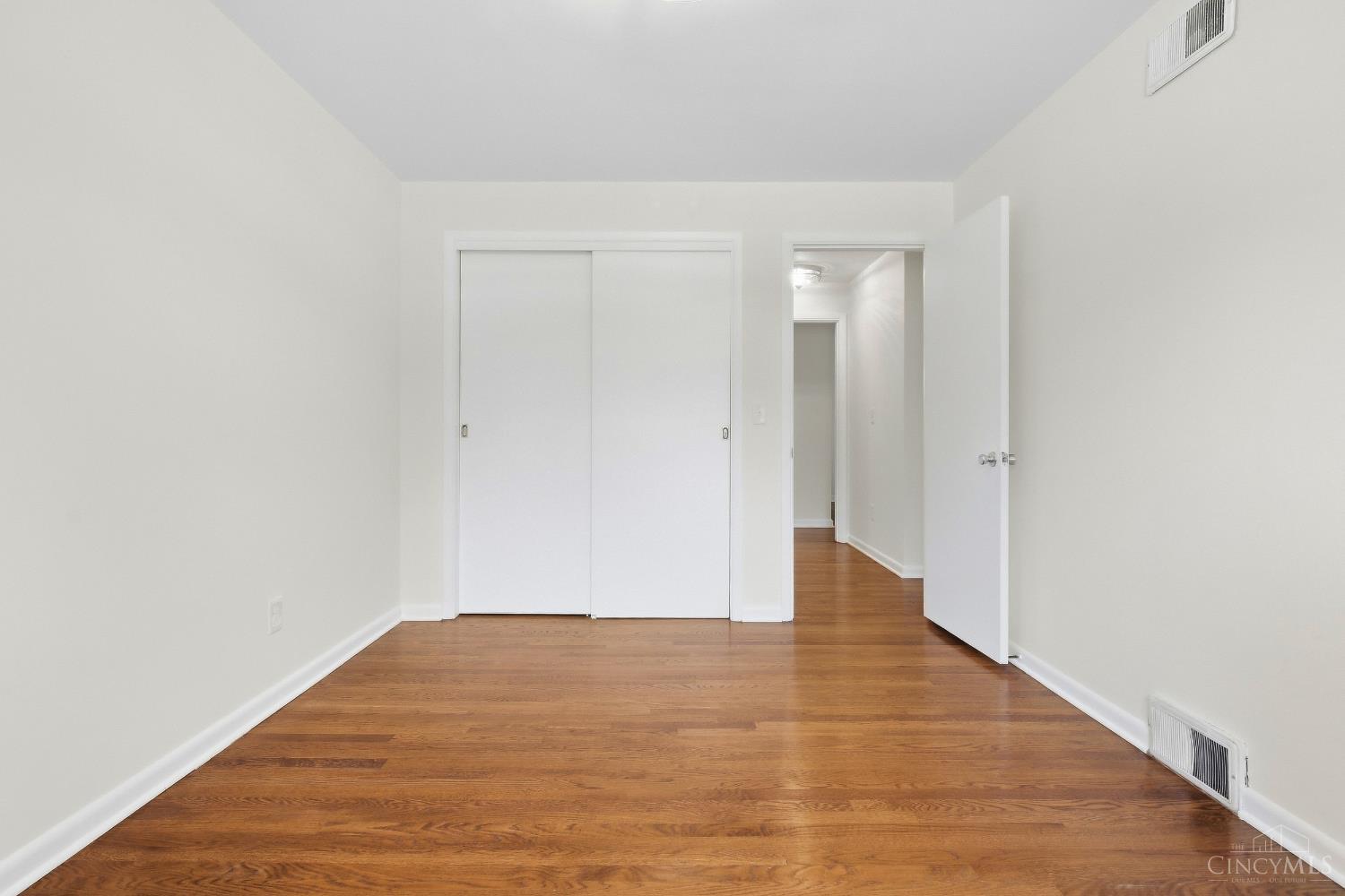 8819 Cavalier Drive Property Photo 16