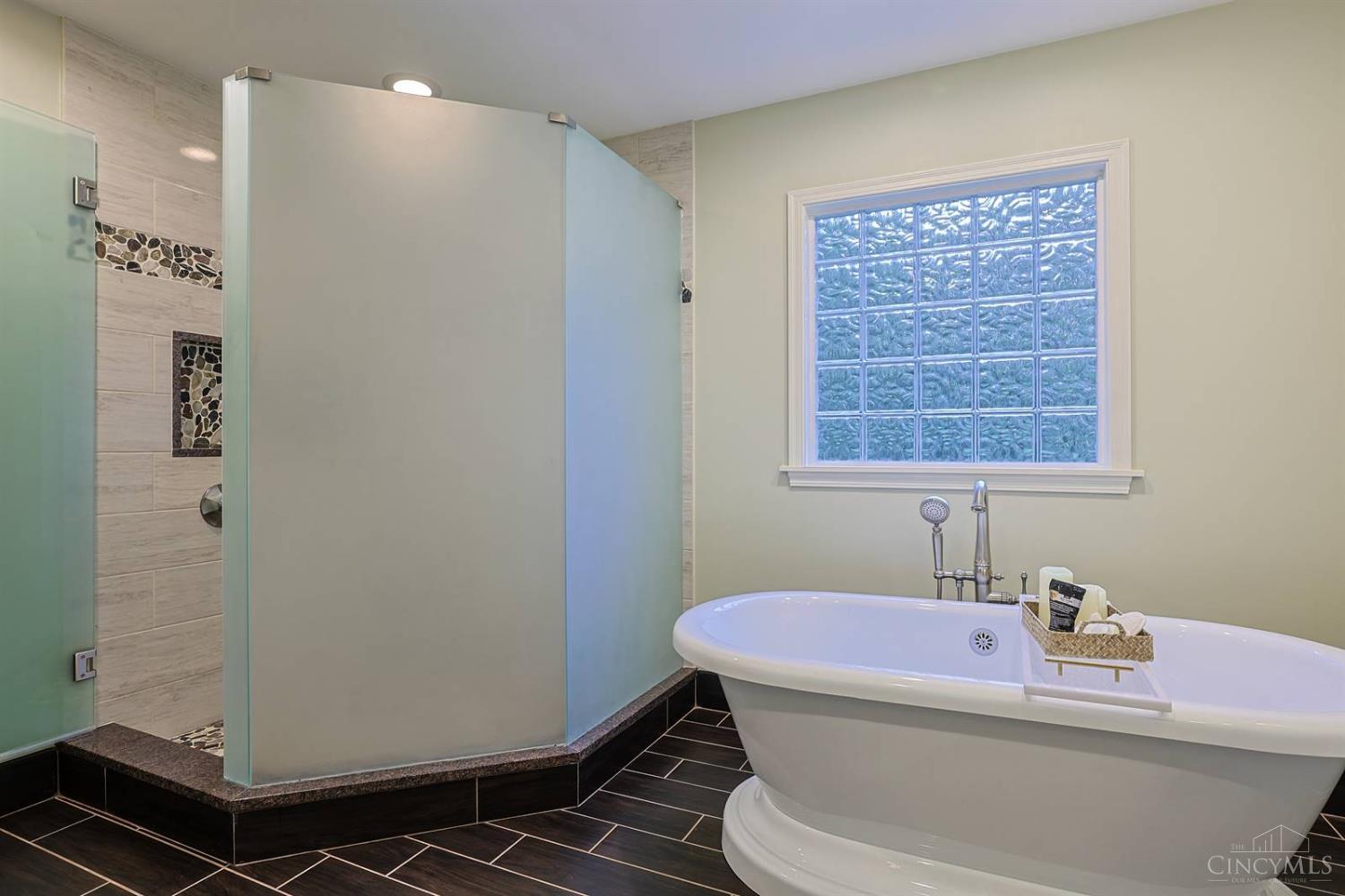 7712 Coldstream Woods Drive Property Photo 33
