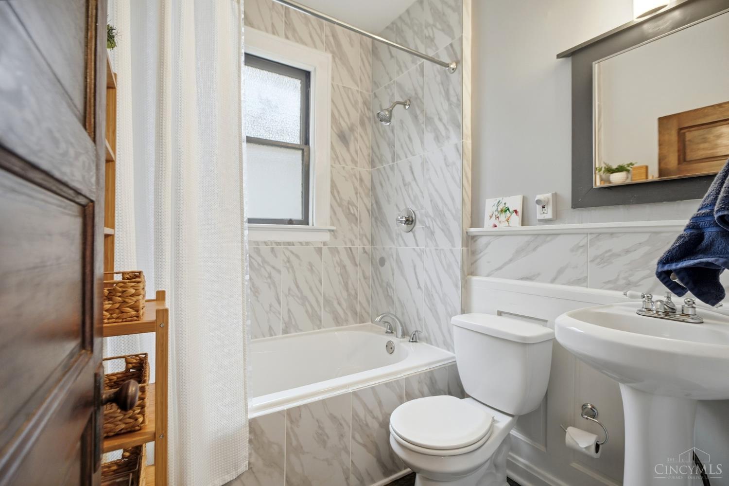 1539 Ambrose Avenue Property Photo 13