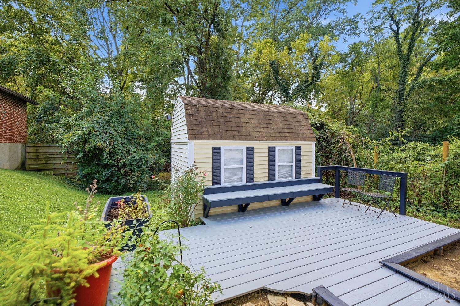 1539 Ambrose Avenue Property Photo 33