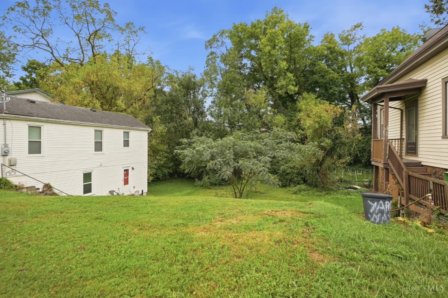 1539 Ambrose Avenue Property Photo 46