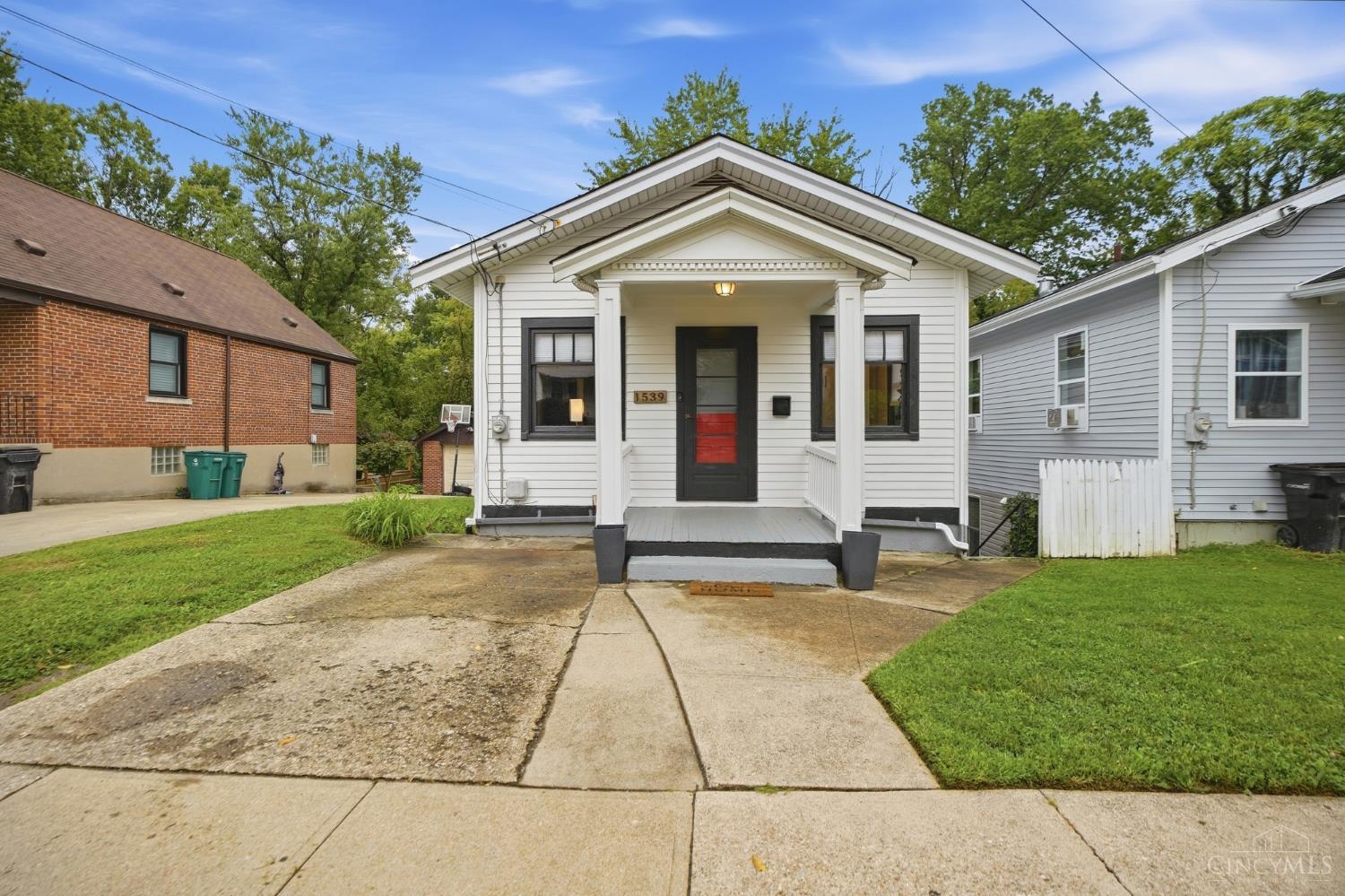 1539 Ambrose Avenue Property Photo 47