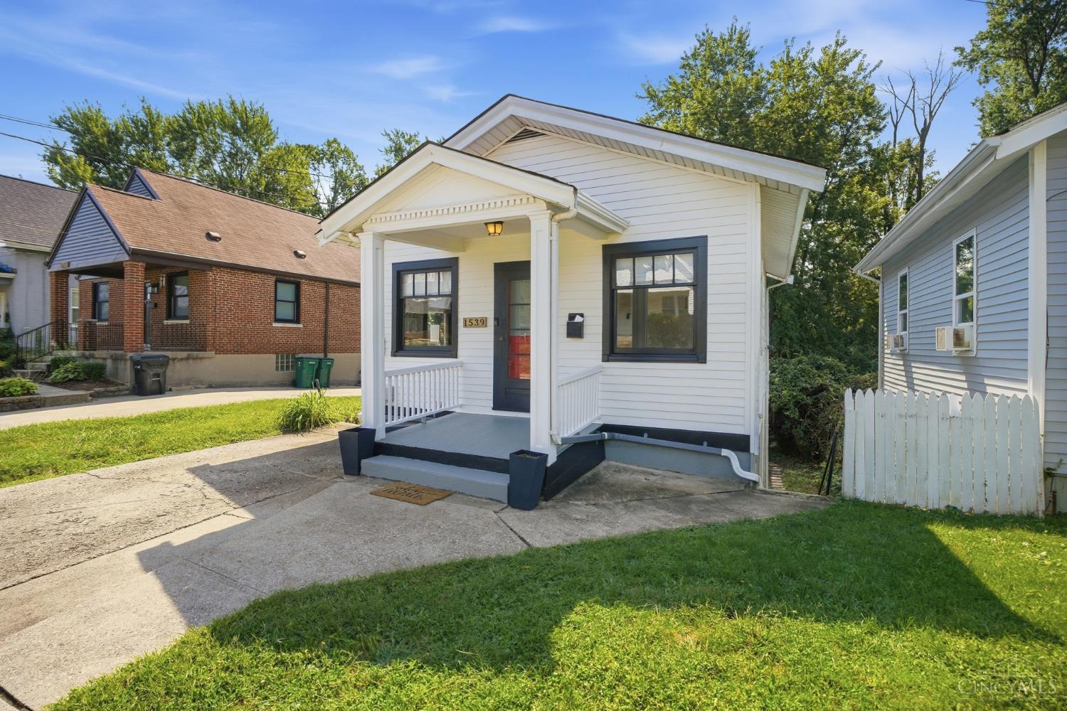 1539 Ambrose Avenue Property Photo 48