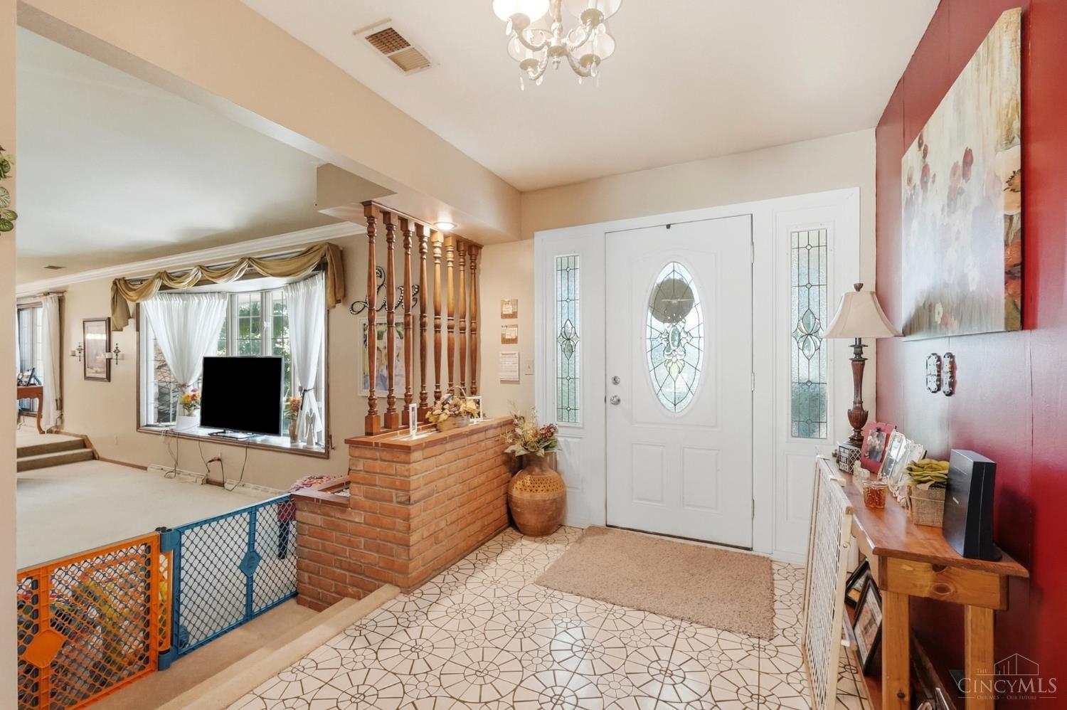 6272 Hendrickson Road Property Photo 8