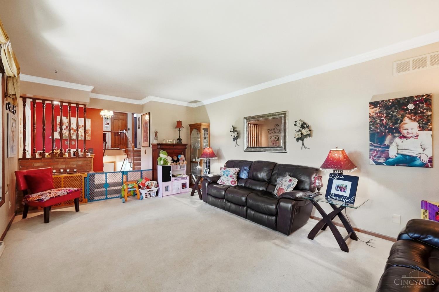 6272 Hendrickson Road Property Photo 11
