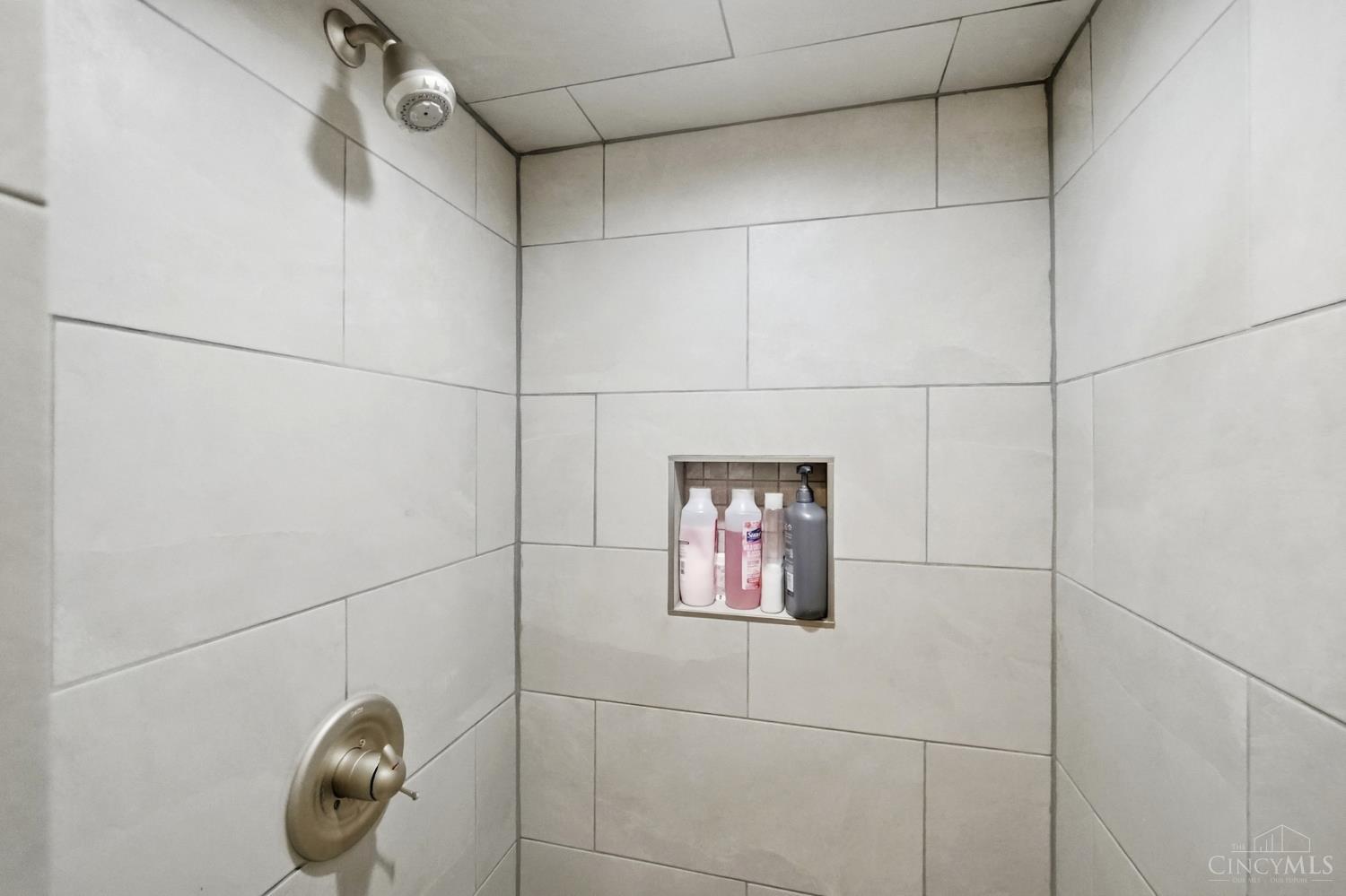 6272 Hendrickson Road Property Photo 39