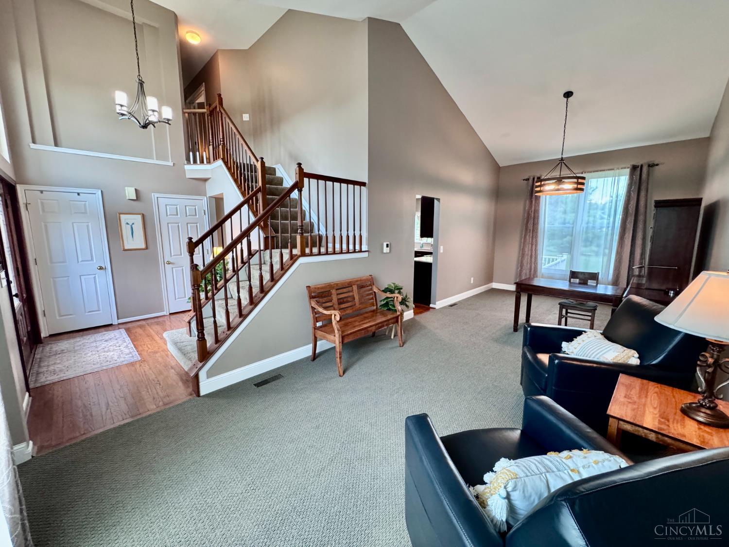 6218 Hedgerow Drive Property Photo 10