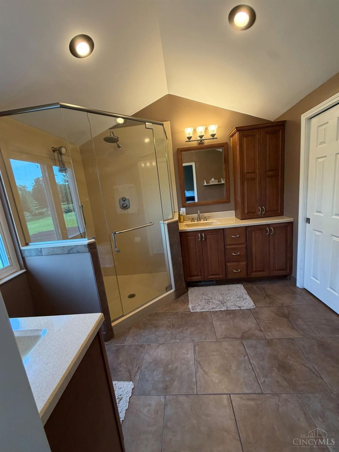 6218 Hedgerow Drive Property Photo 26