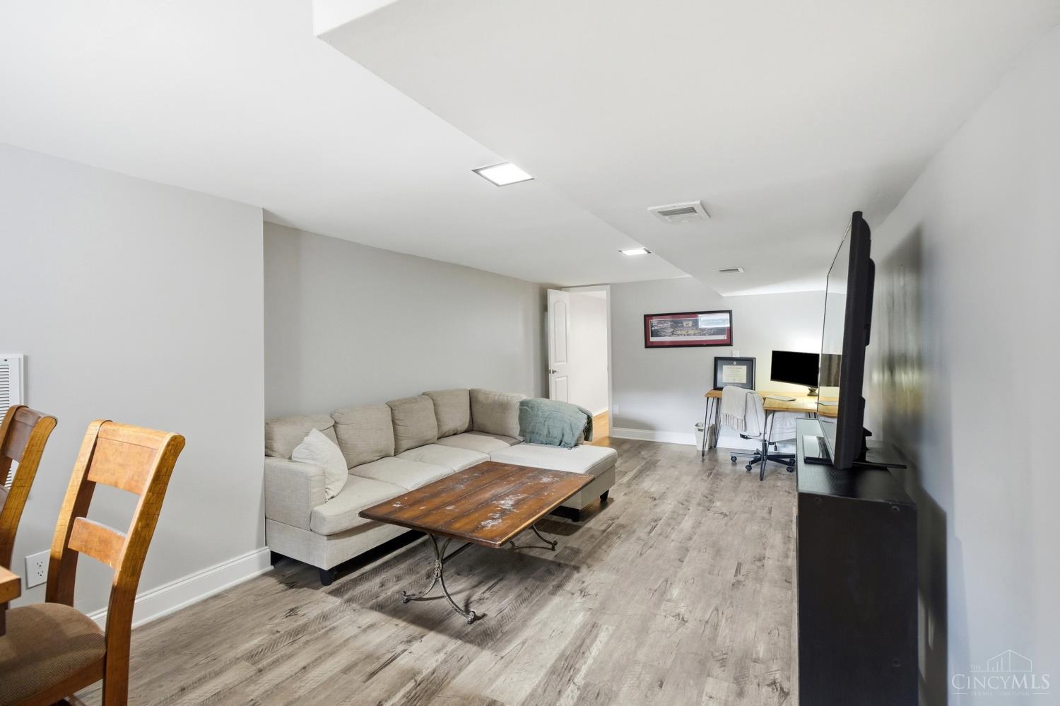 2 Clertoma Drive Property Photo 5