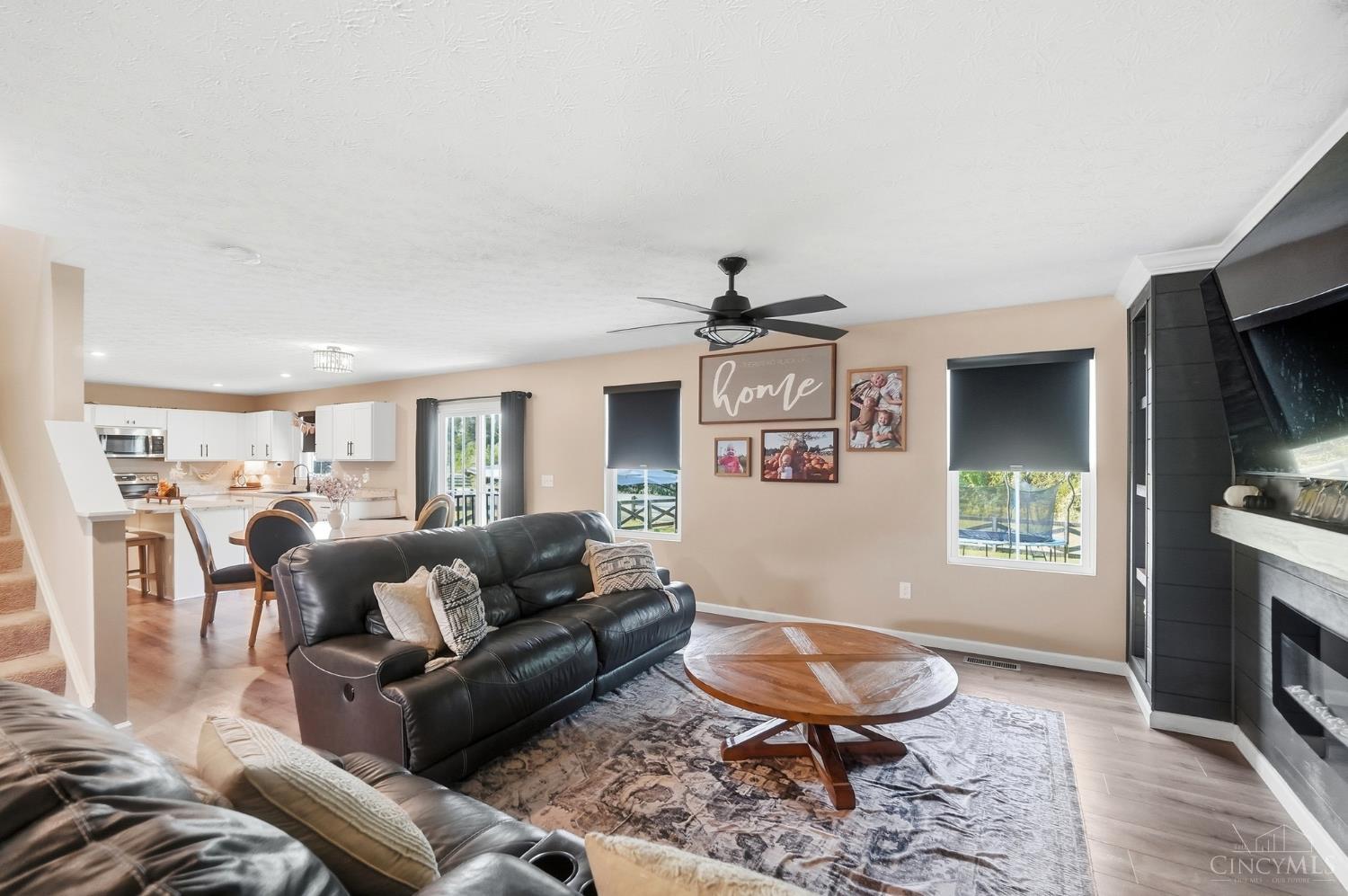 1371 Acadia Avenue Property Photo 9