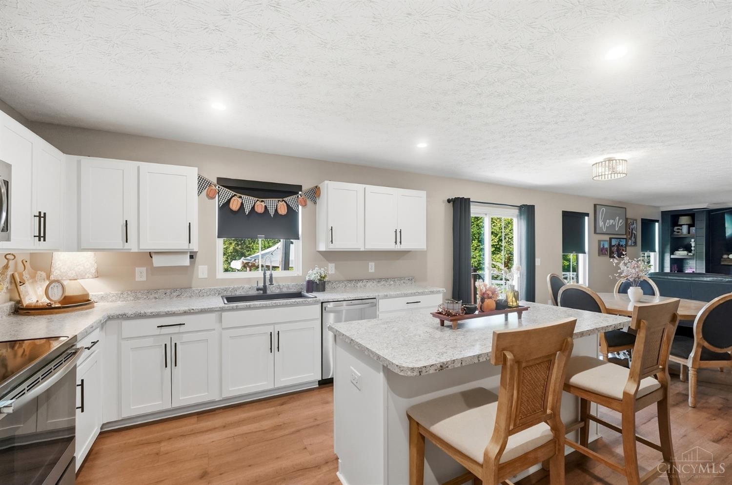 1371 Acadia Avenue Property Photo 14