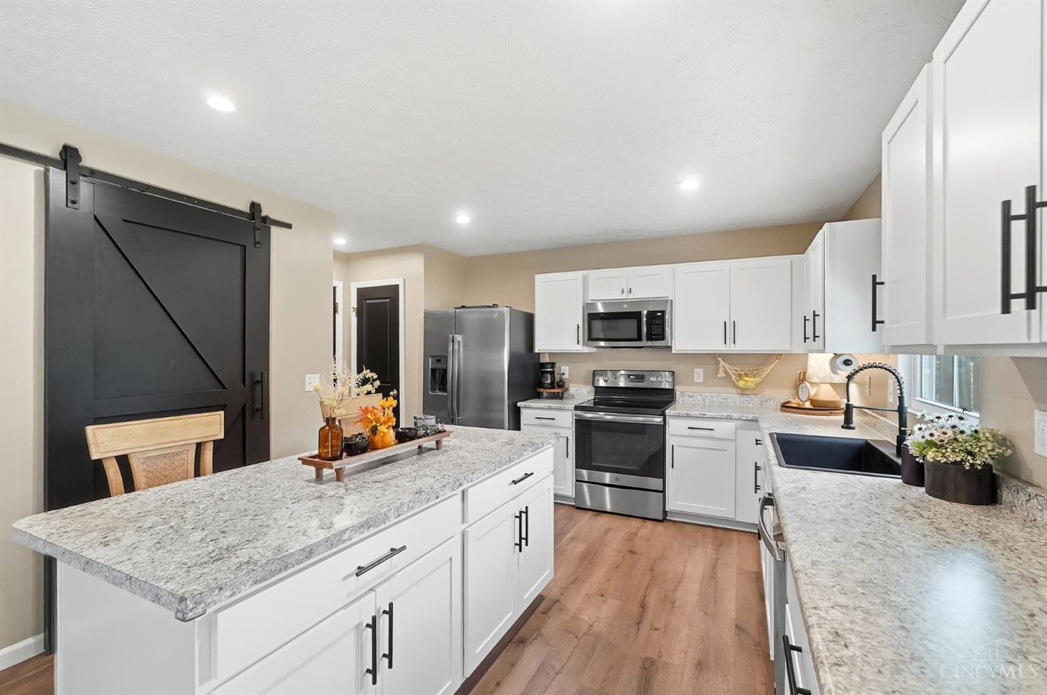 1371 Acadia Avenue Property Photo 15