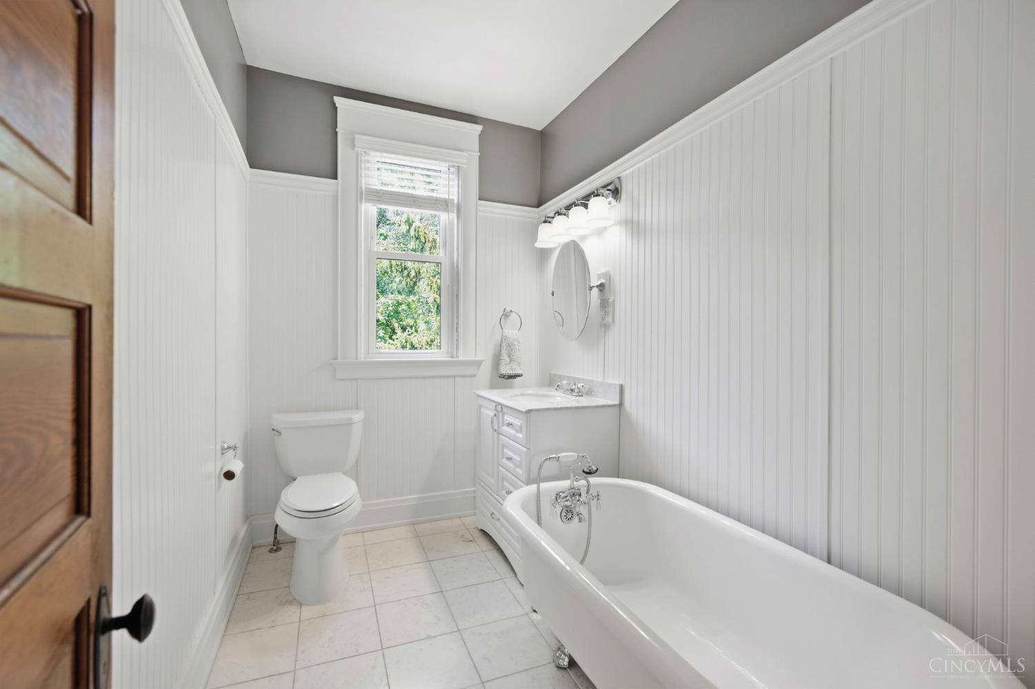 2830 Madison Road Property Photo 24