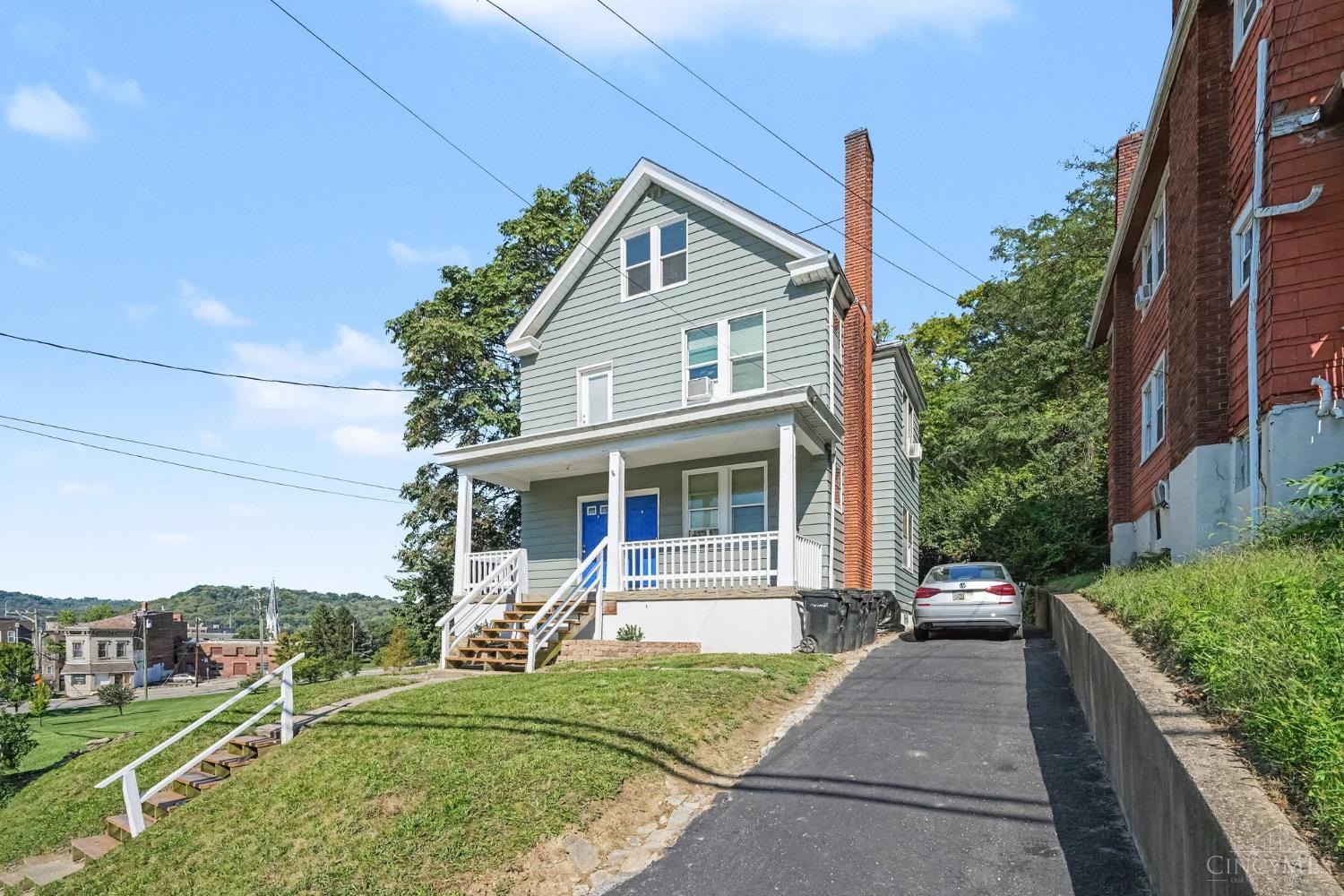2829 Marshall Avenue Property Photo 2