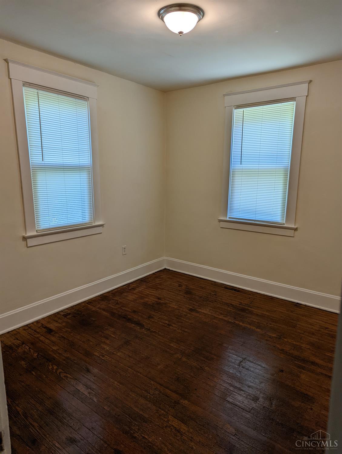 2829 Marshall Avenue Property Photo 12