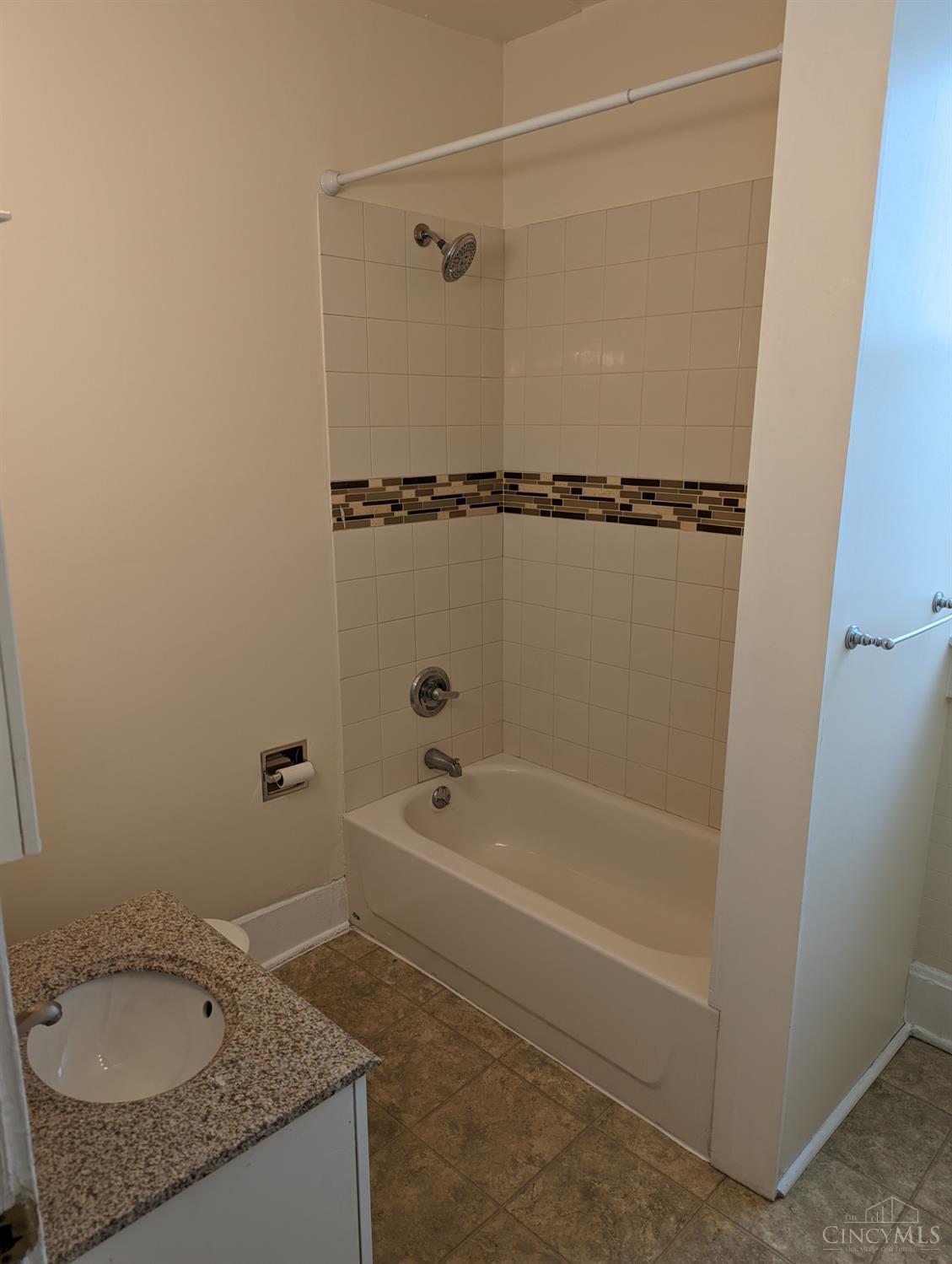 2829 Marshall Avenue Property Photo 13