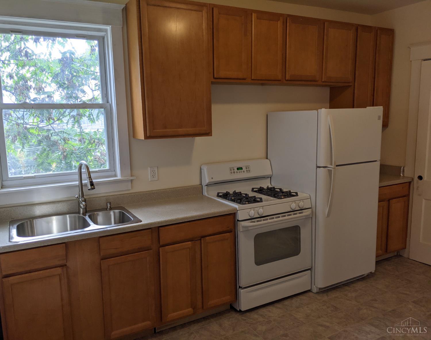 2829 Marshall Avenue Property Photo 15