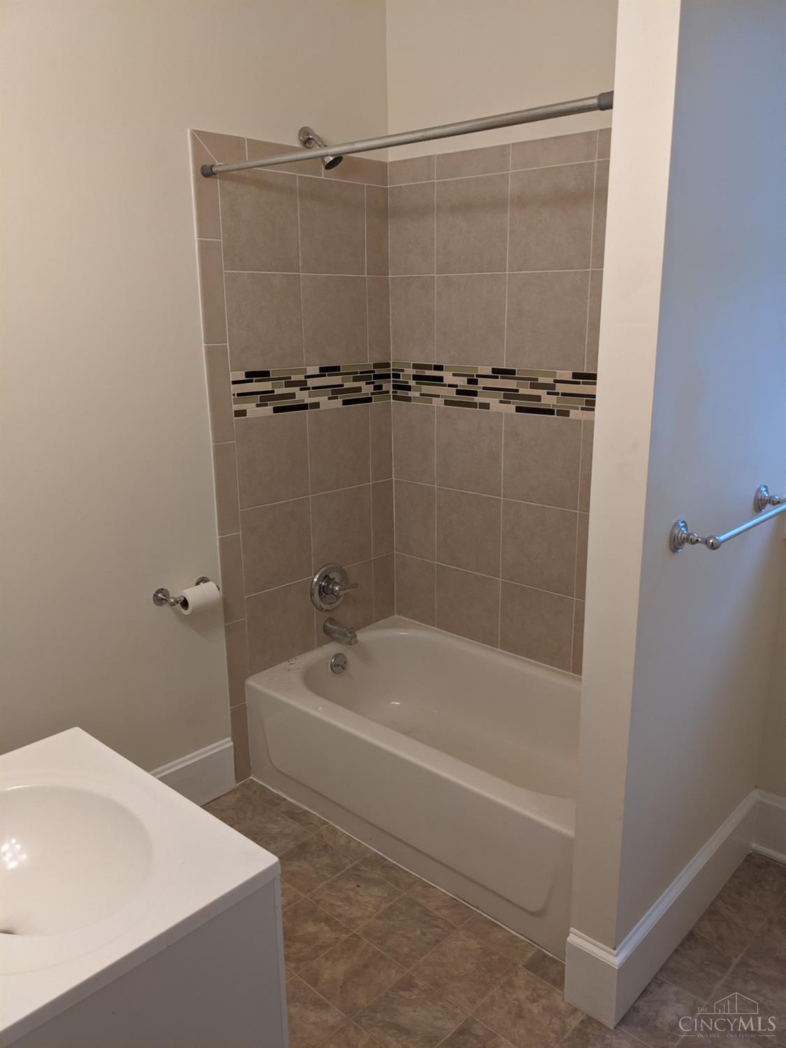 2829 Marshall Avenue Property Photo 18