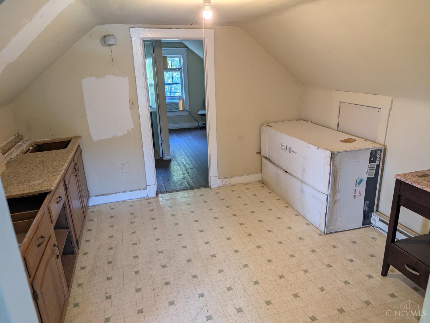 2829 Marshall Avenue Property Photo 24