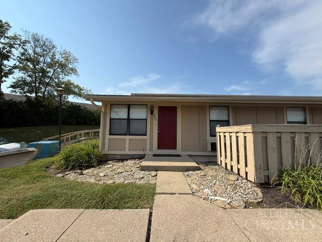 5064 Queenswood Court Property Photo 1