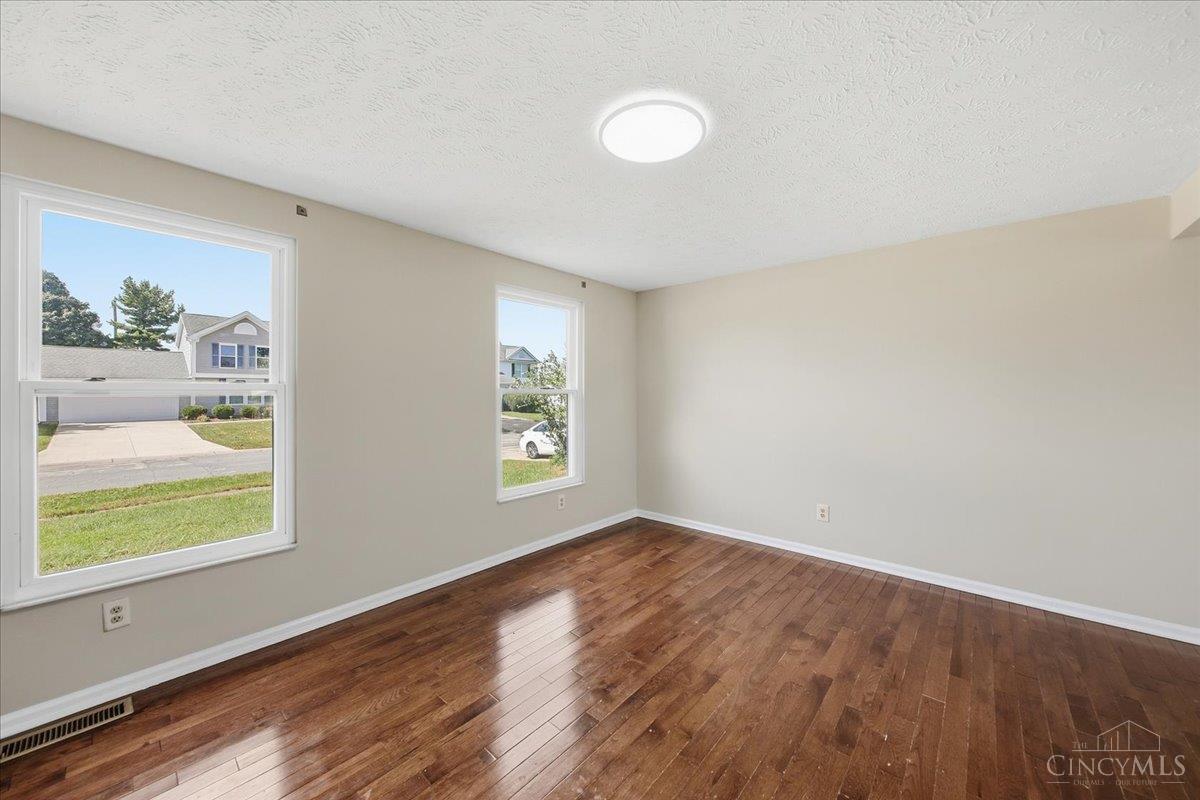 8256 Winters Lane Property Photo 9