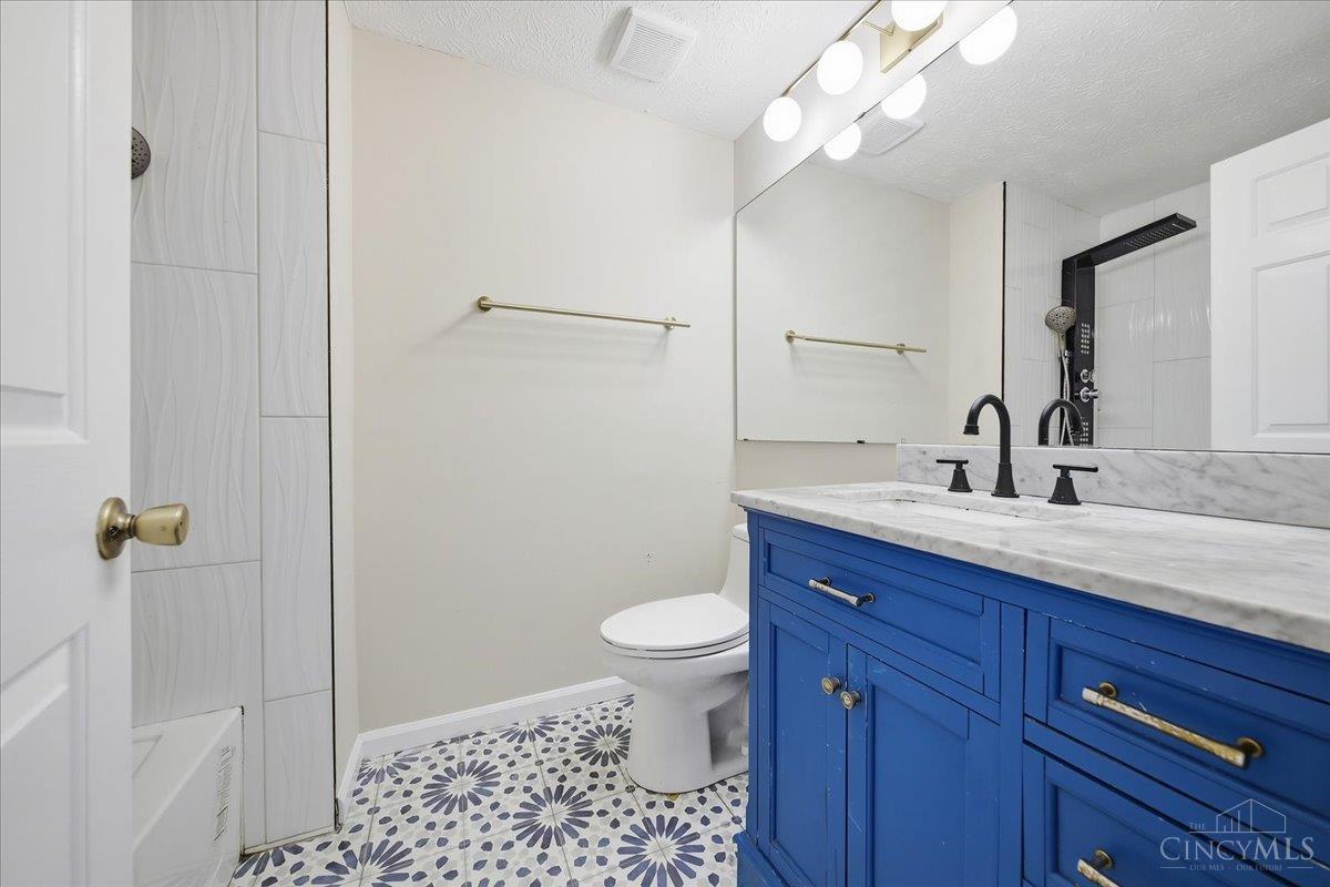 8256 Winters Lane Property Photo 30