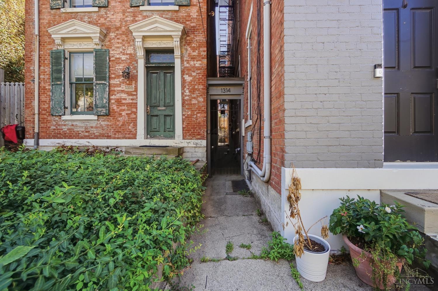 1314 Spring Street Property Photo 2