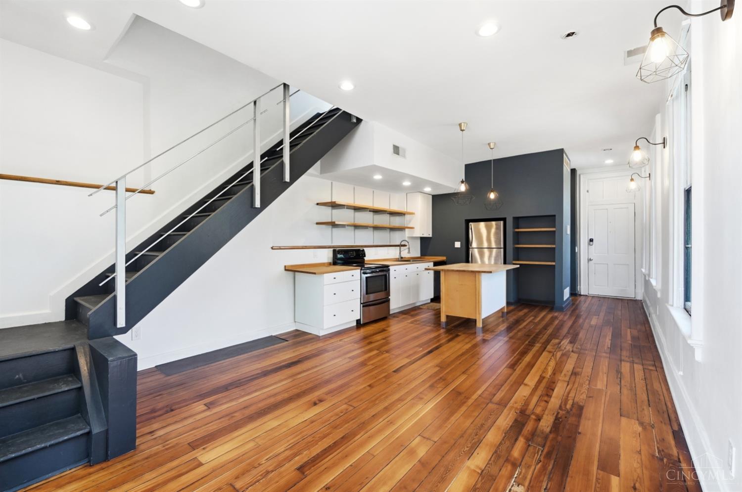 1314 Spring Street Property Photo 4